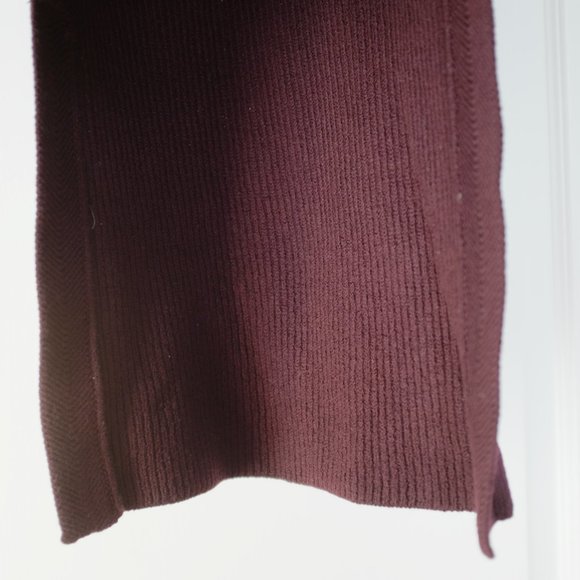 COPY - Wilfred Burgundy Durandal Wool Sleeveless Sweater Vest chucky knit Size … - Picture 8 of 10